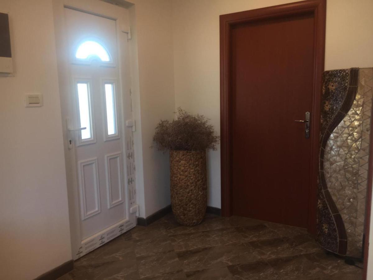 Apartman Anita Apartment Konjevrate Exterior photo